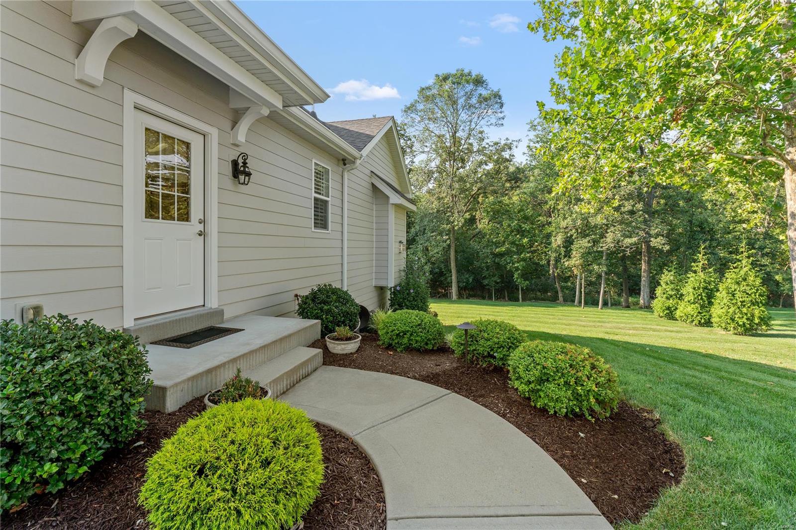 30 Meadowbrook Country Club Est