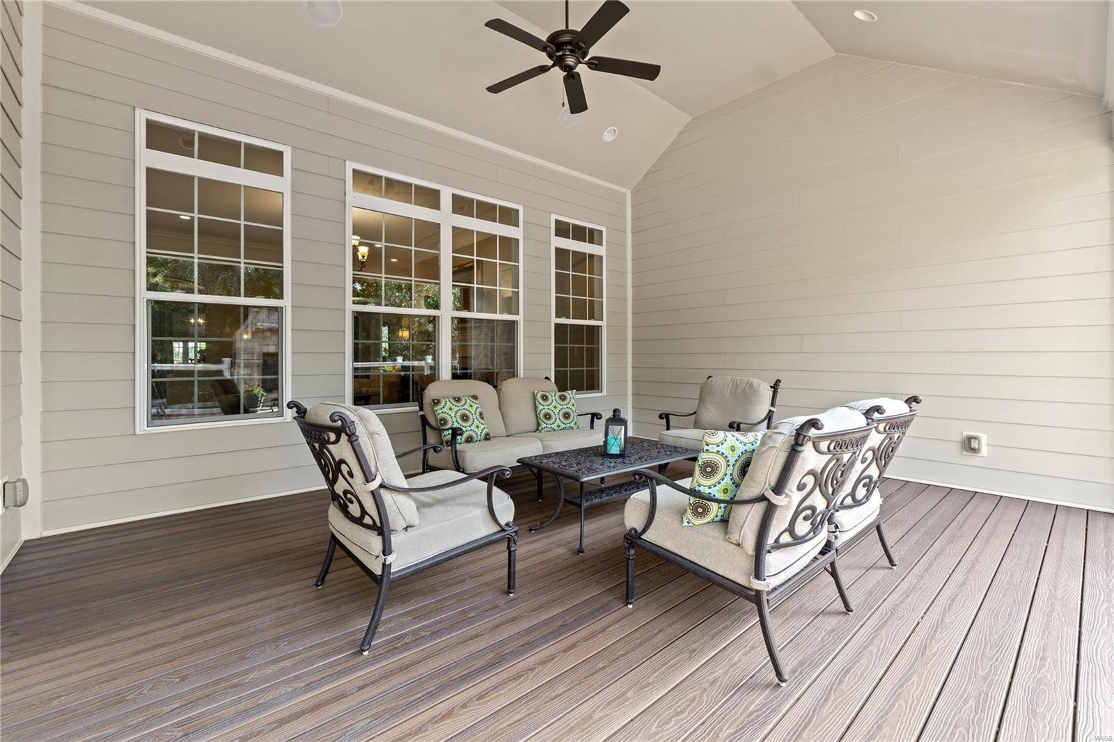 30 Meadowbrook Country Club Est