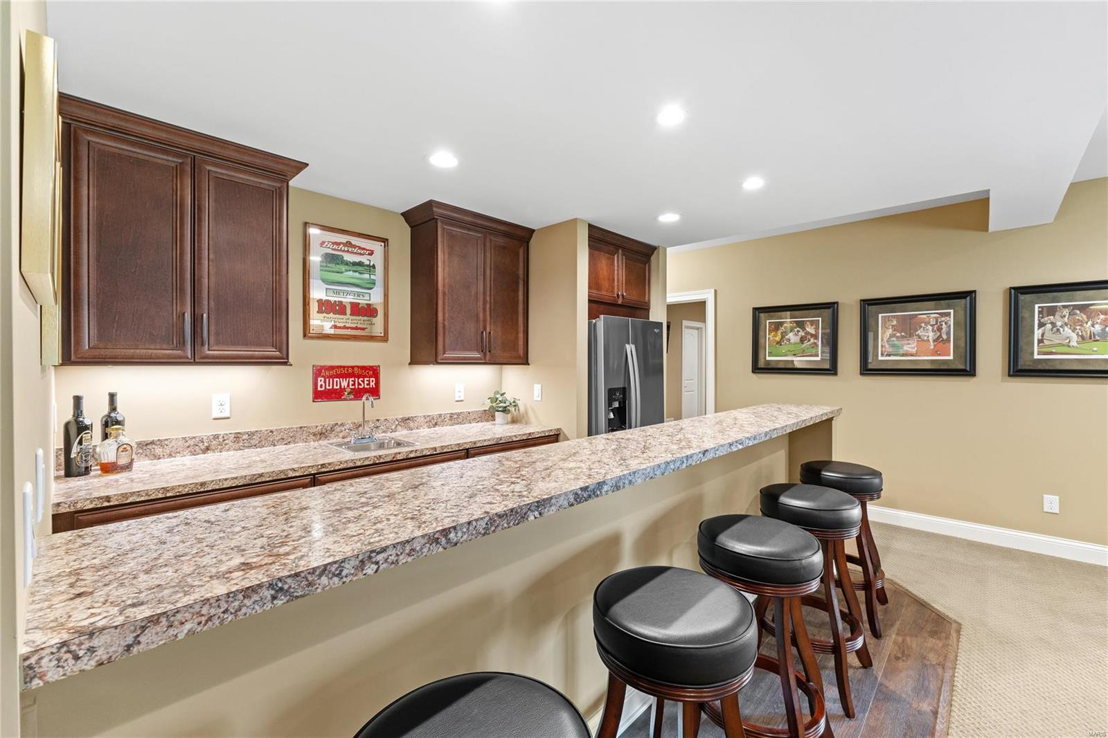 30 Meadowbrook Country Club Est