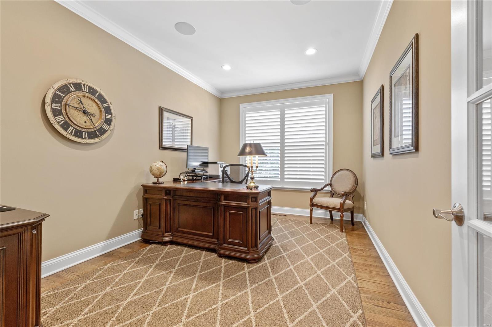 30 Meadowbrook Country Club Est