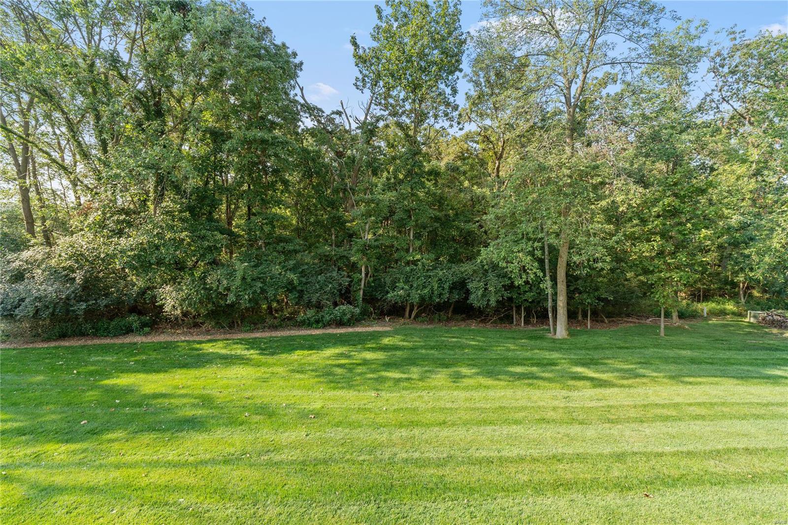 30 Meadowbrook Country Club Est