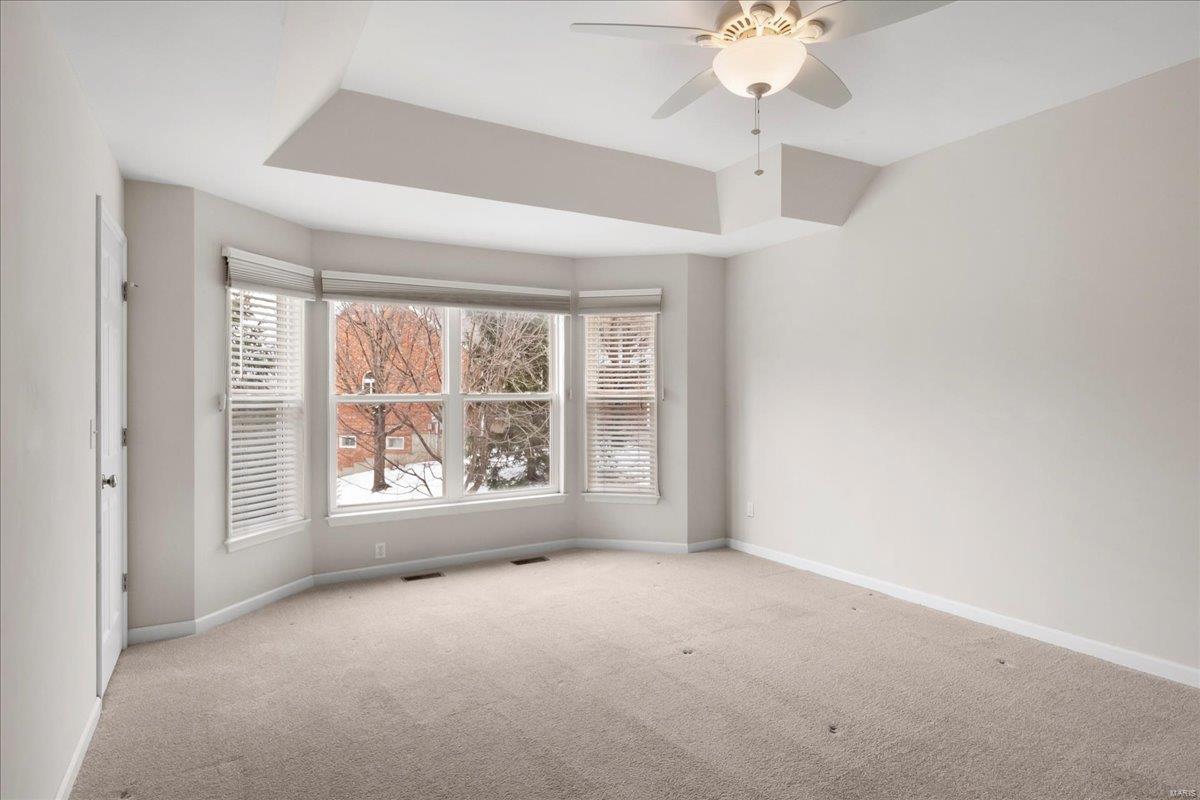 1228 Castle Gate Villas Dr