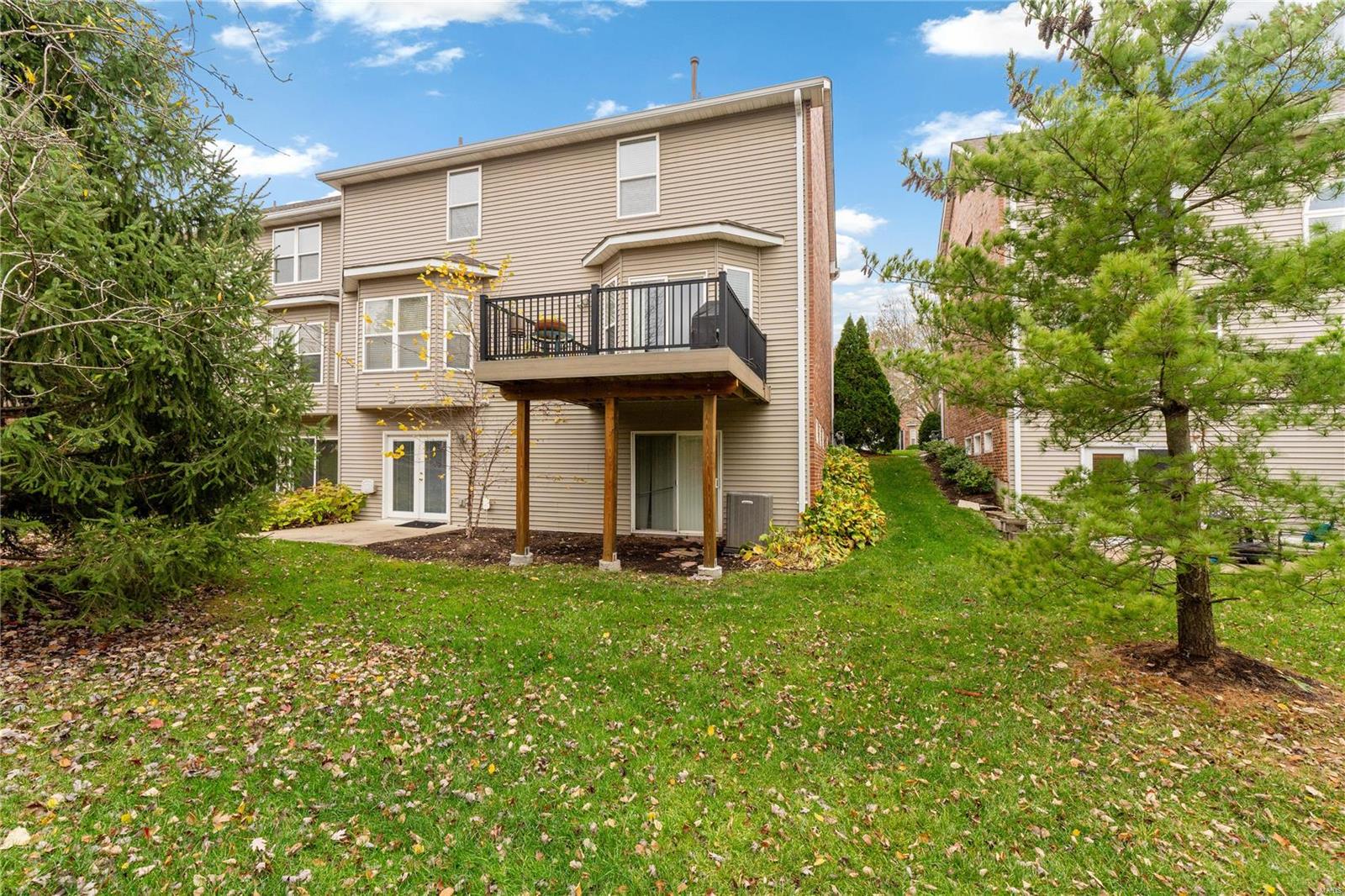 1228 Castle Gate Villas Dr