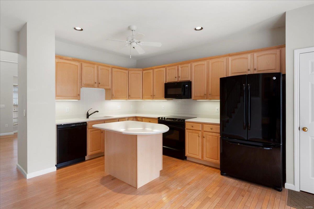 1228 Castle Gate Villas Dr