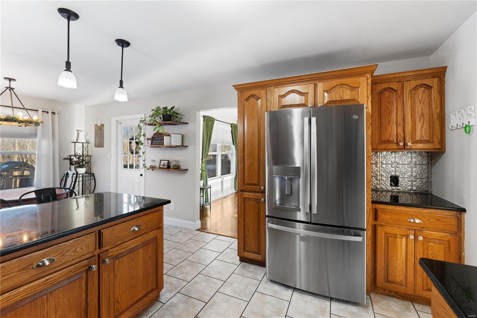 906 Autumn Knoll Place