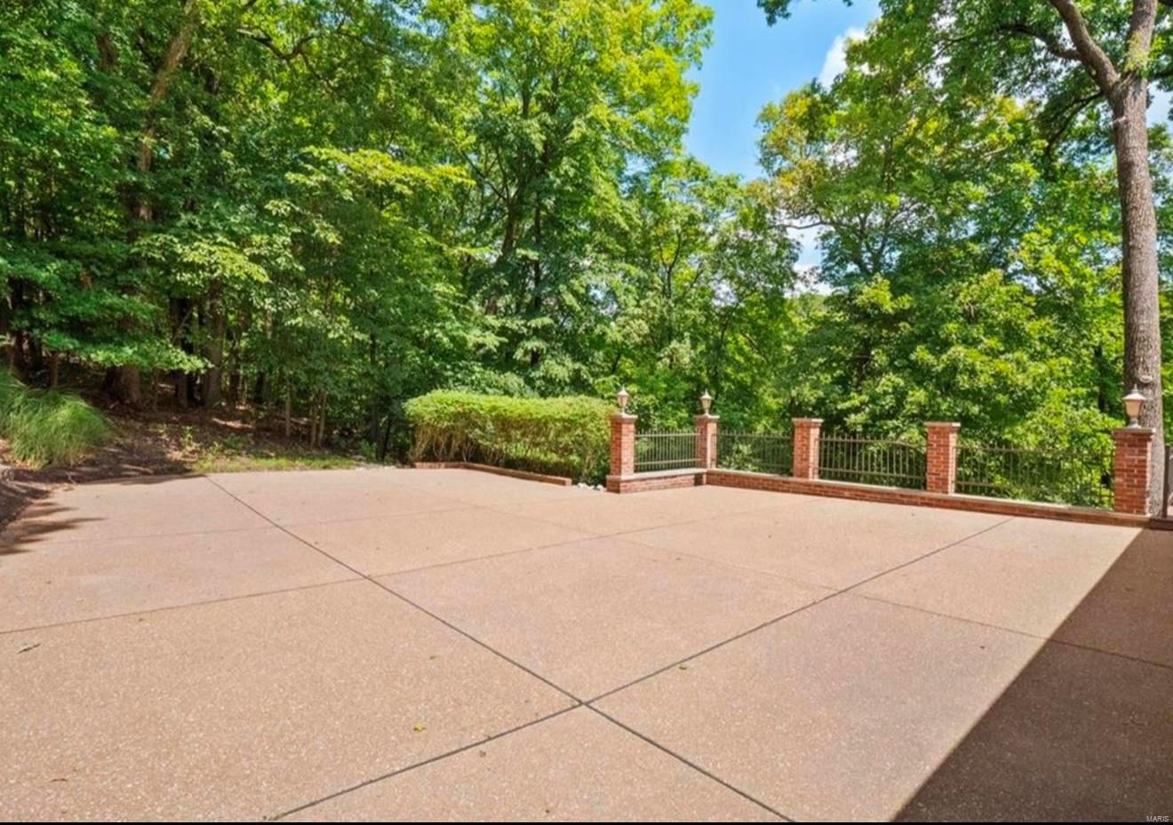 235 Saint Georges Drive