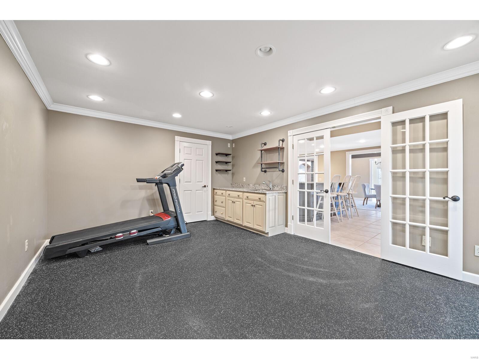 235 Saint Georges Drive