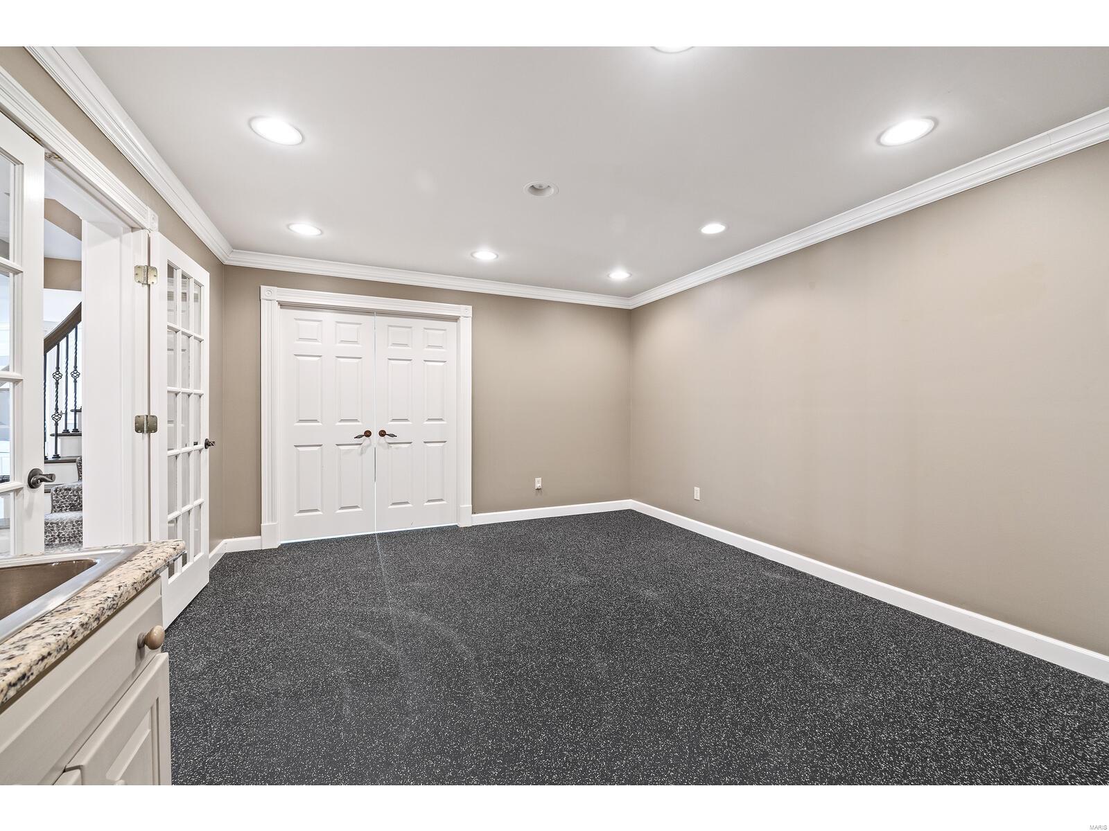 235 Saint Georges Drive