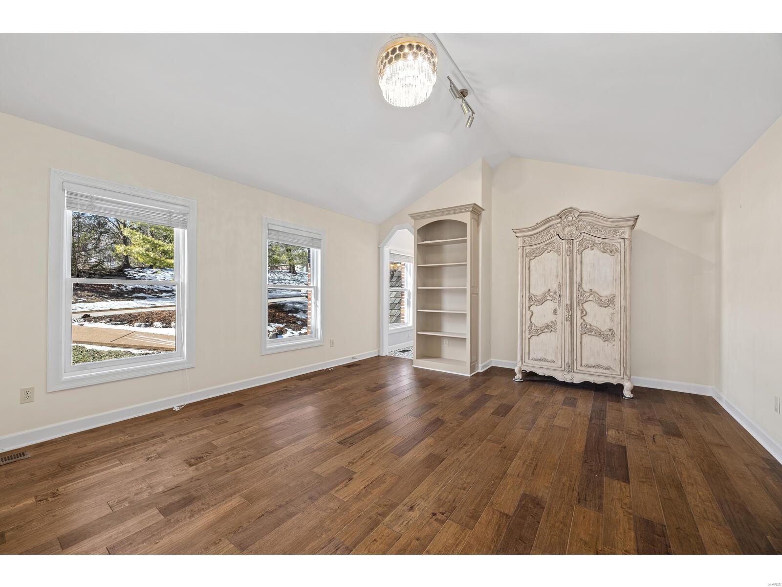 235 Saint Georges Drive