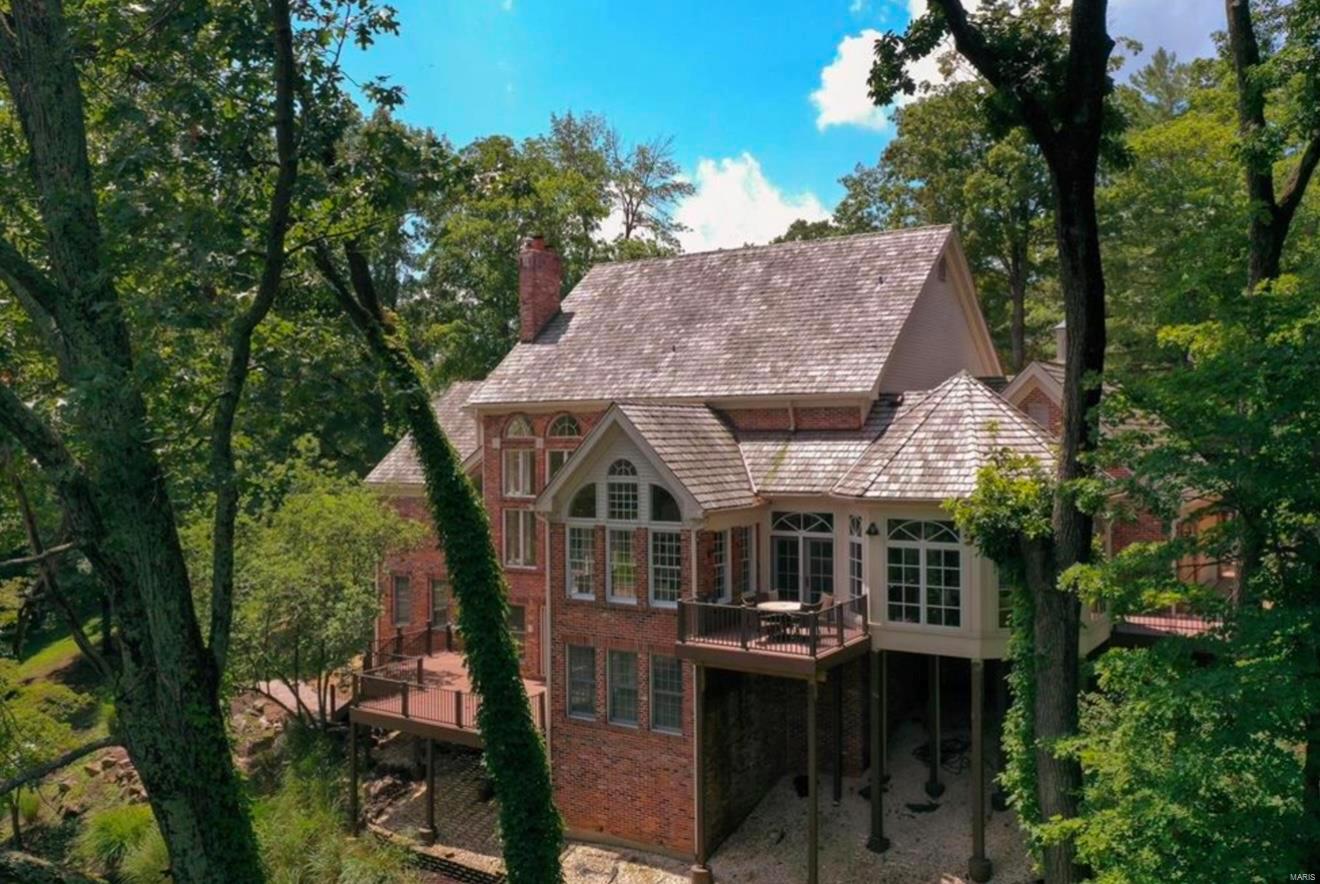 235 Saint Georges Drive