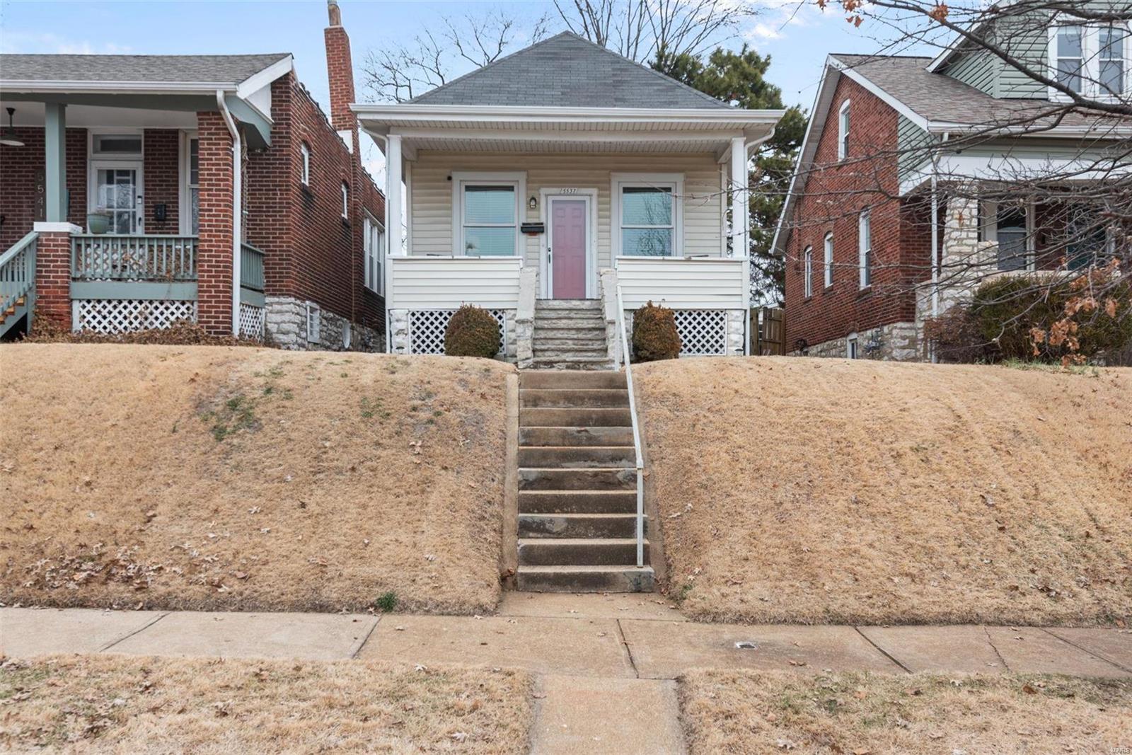 5537 Lansdowne Avenue