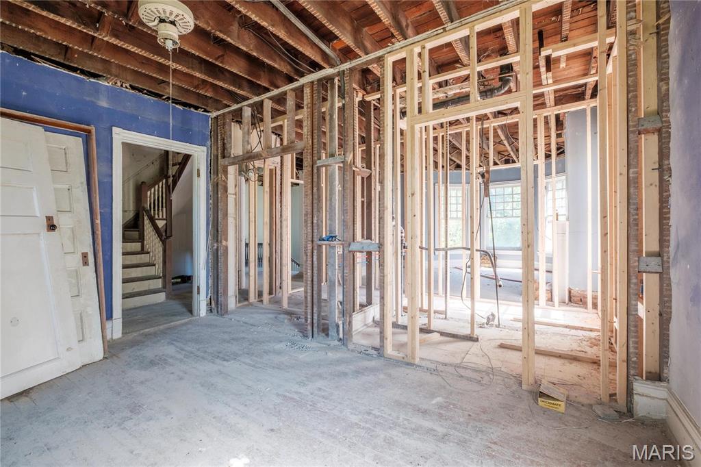 6014 W Cabanne Place