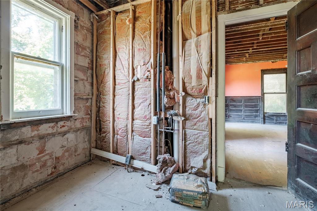 6014 W Cabanne Place