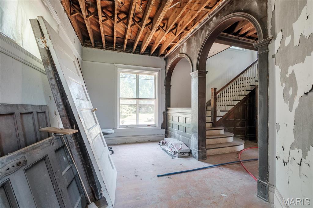 6014 W Cabanne Place