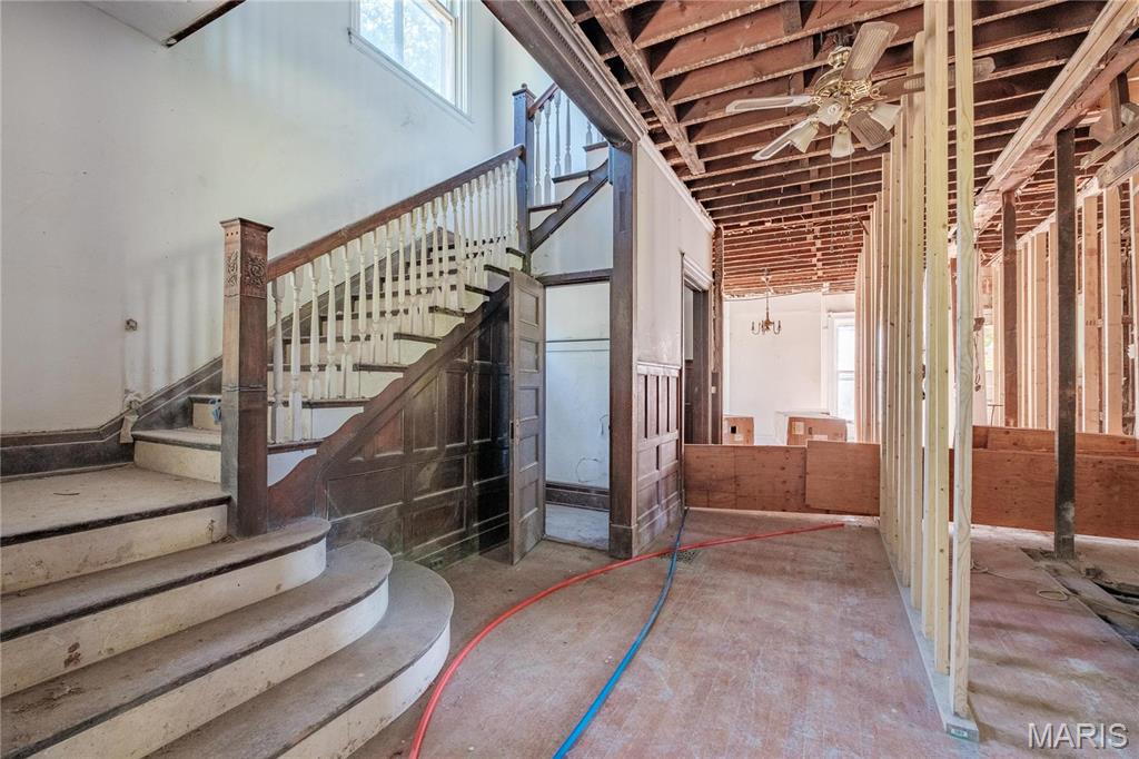 6014 W Cabanne Place