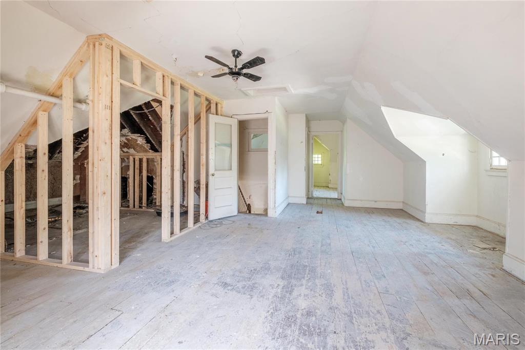 6014 W Cabanne Place