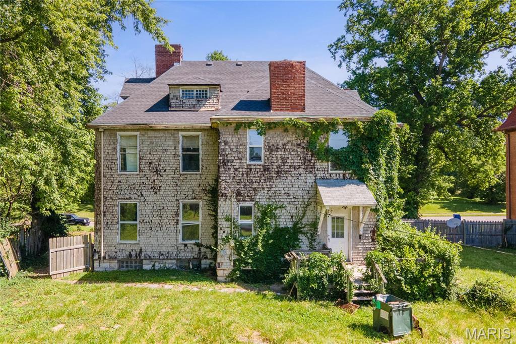 6014 W Cabanne Place