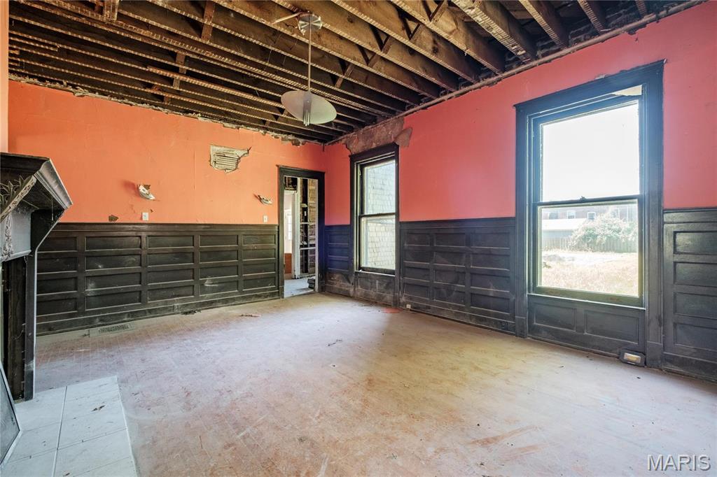 6014 W Cabanne Place