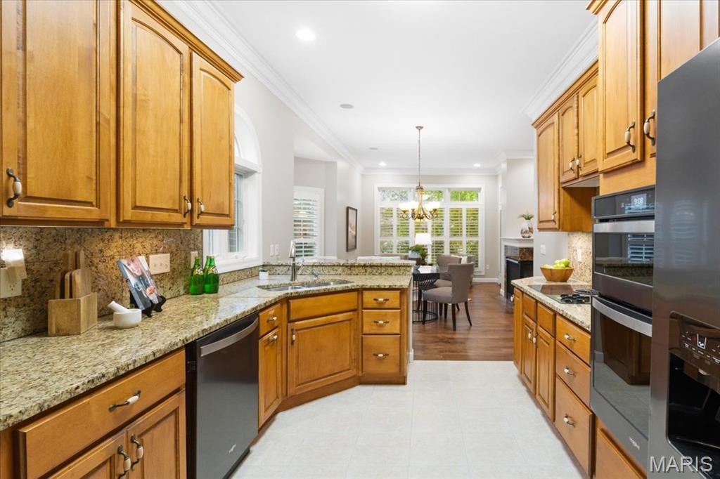 932 Chesterfield Villas Circle