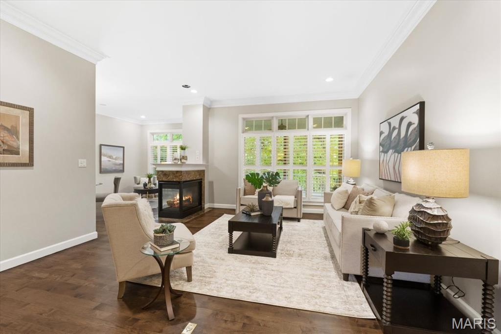 932 Chesterfield Villas Circle