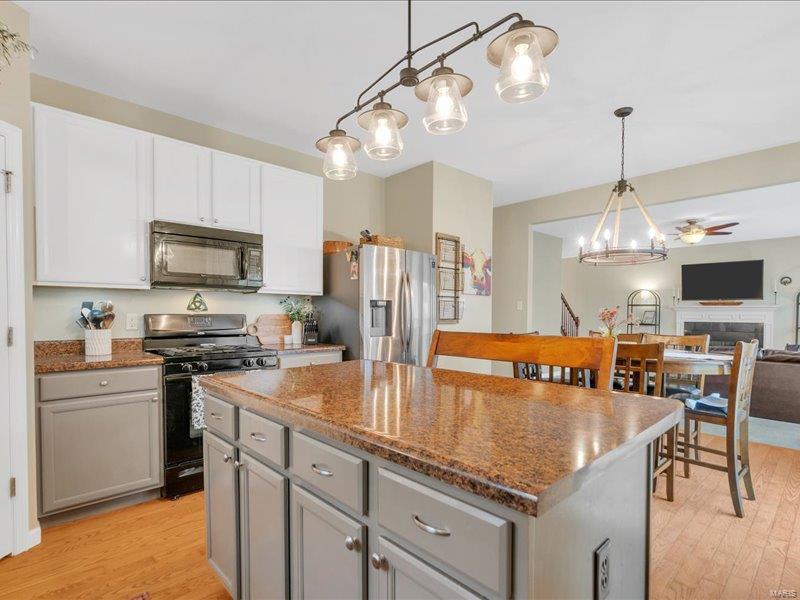 42 Country Stone Court