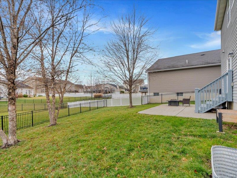 42 Country Stone Court