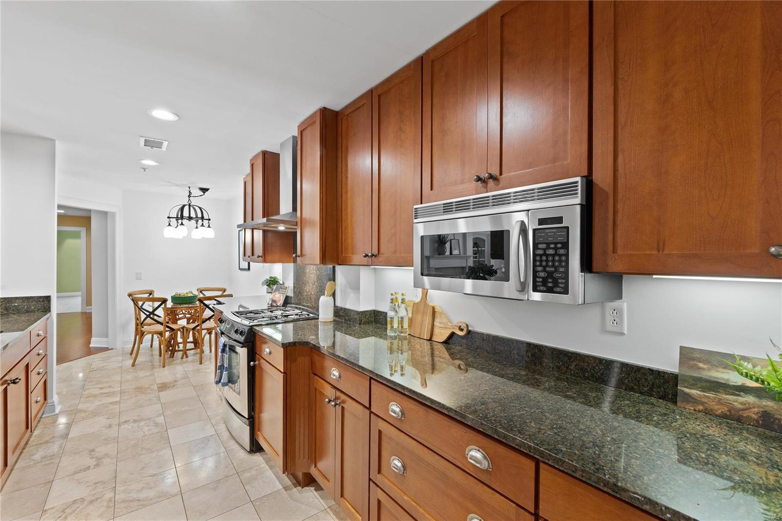 125 E Clinton Place Unit: 1A