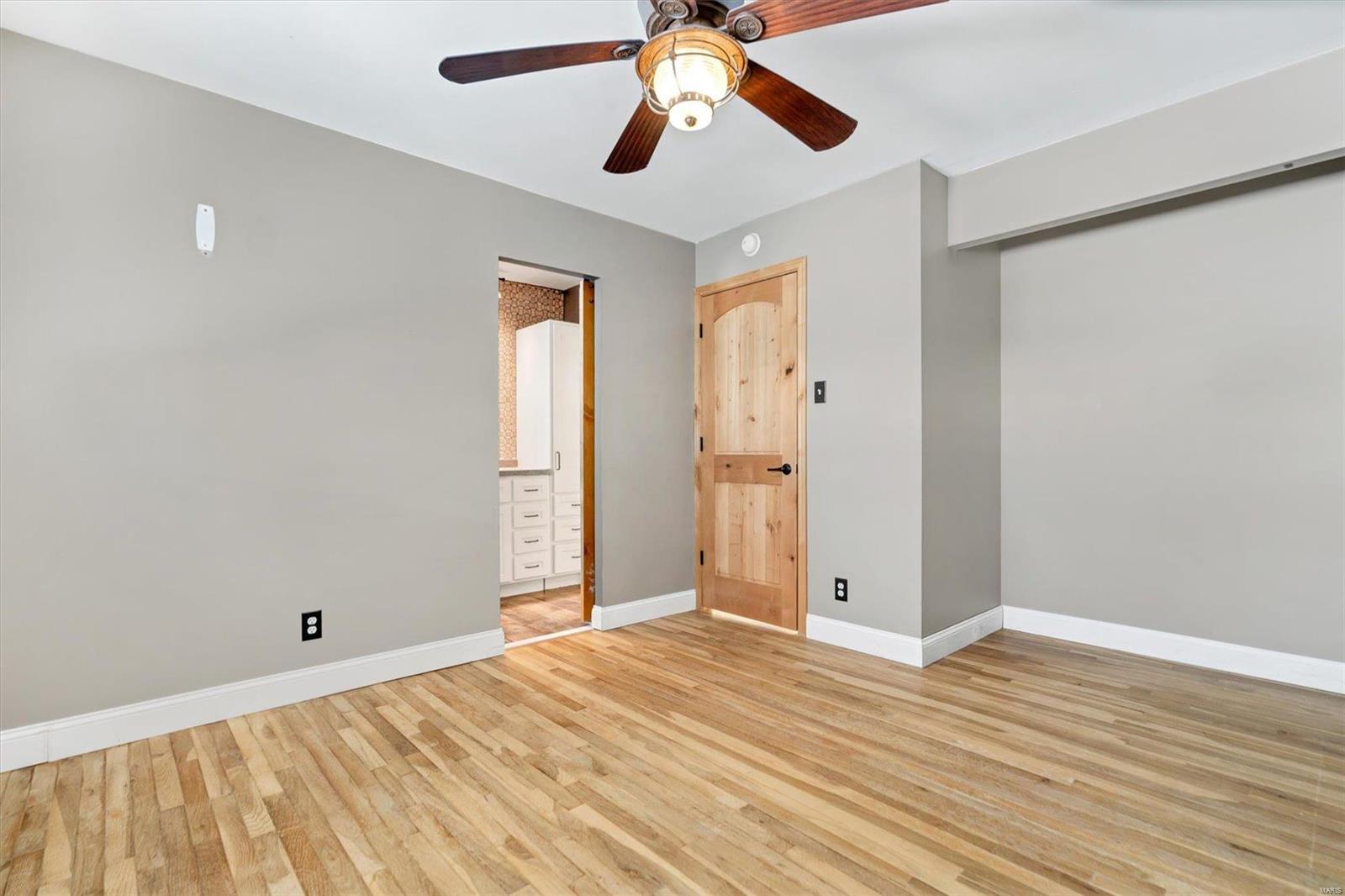 1465 El Centro Drive