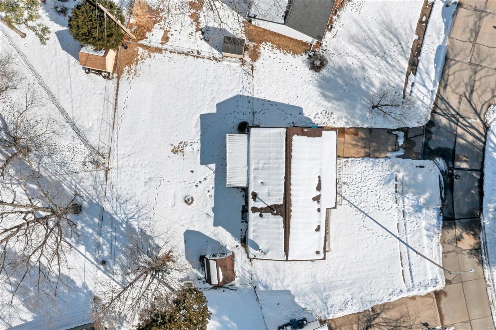 1465 El Centro Drive