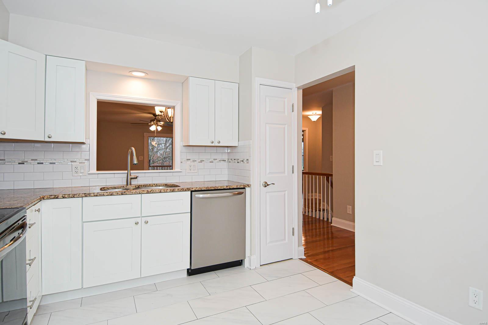 567 Woodhill Estates