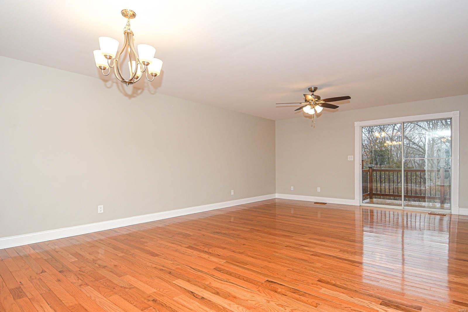 567 Woodhill Estates