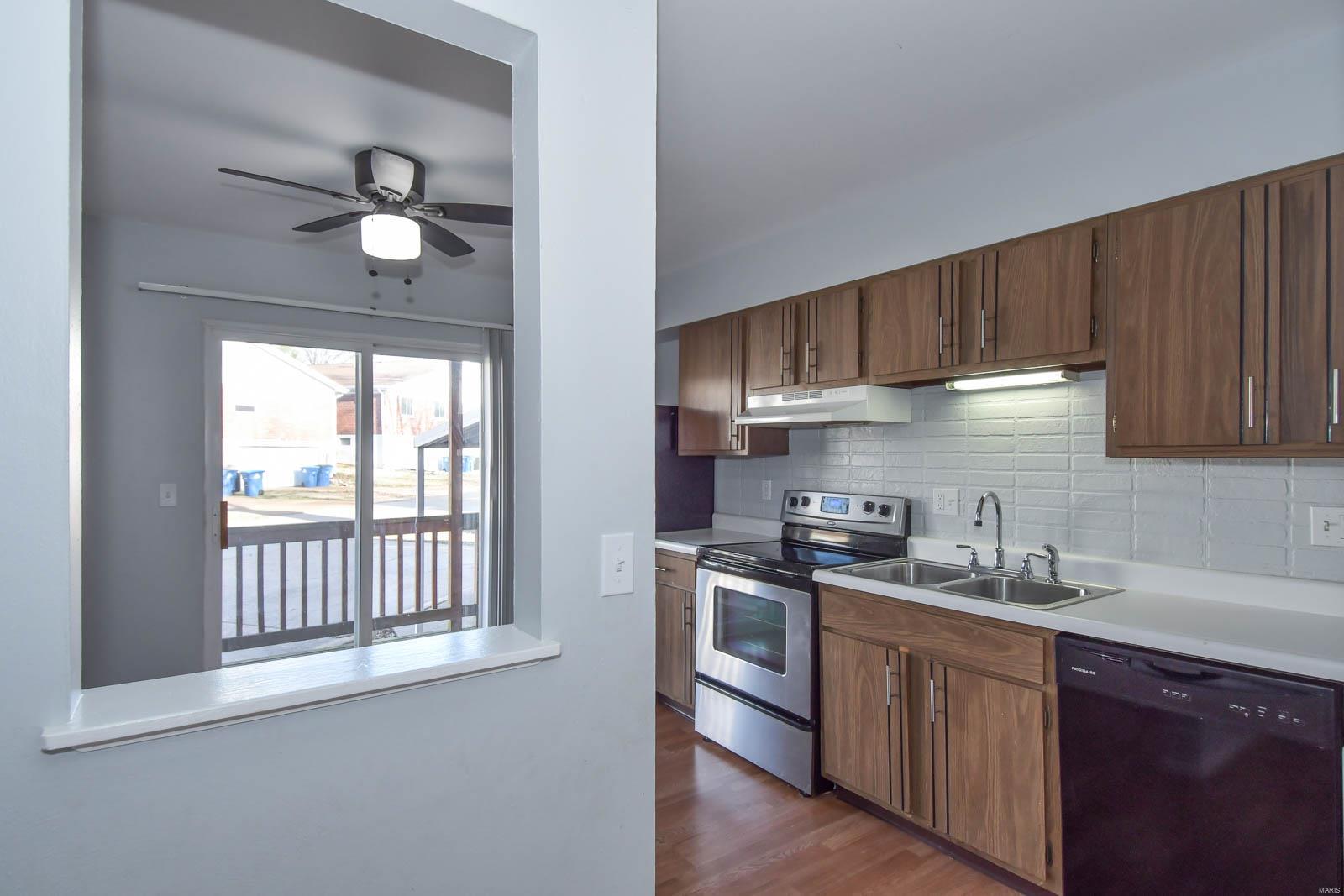 10221 Squire Meadows Unit: B