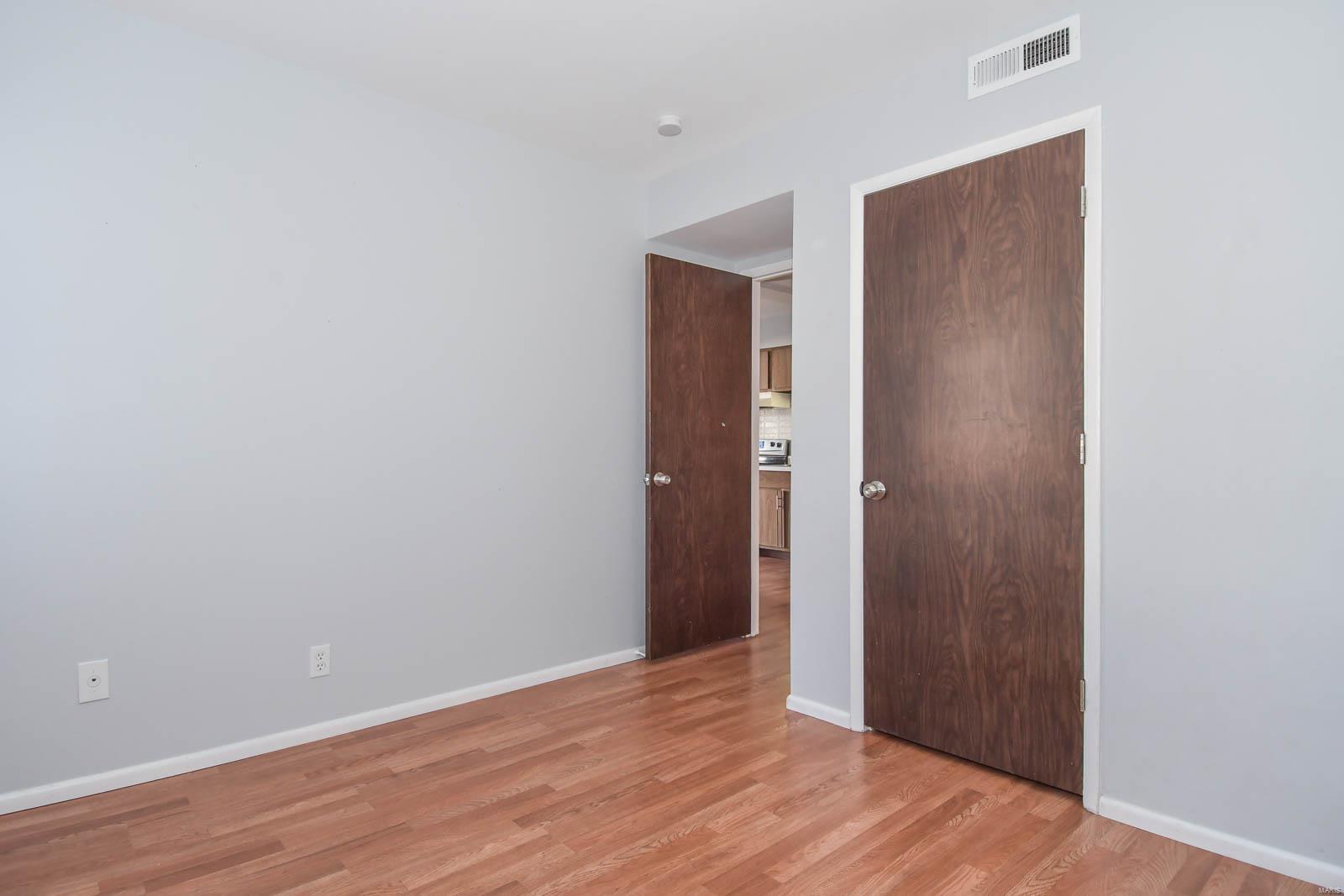 10221 Squire Meadows Unit: B