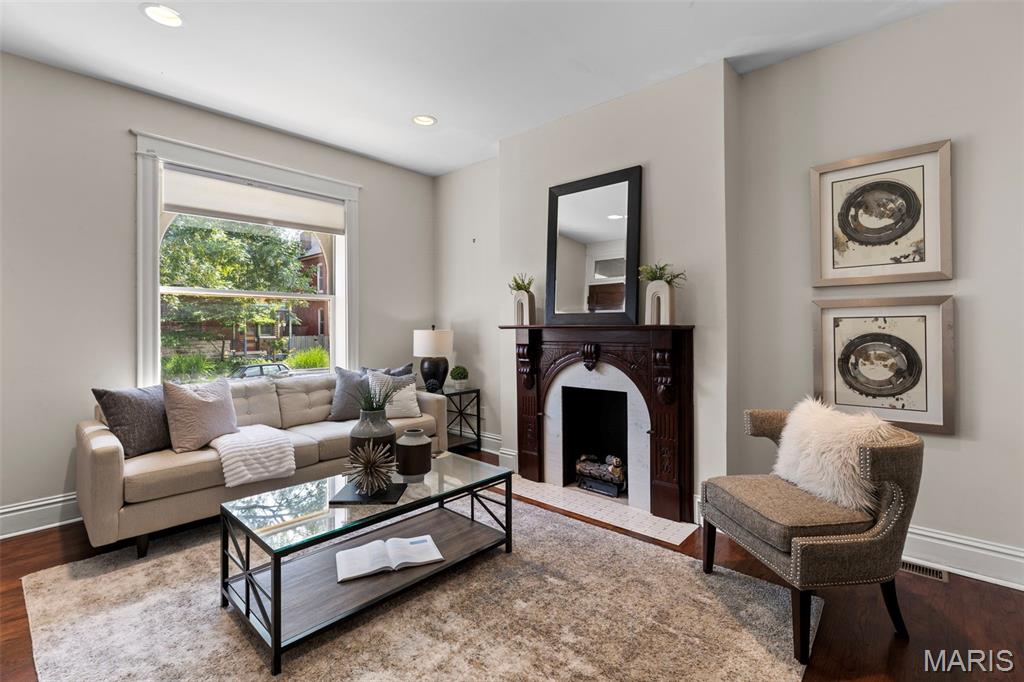 2811 Shenandoah Avenue