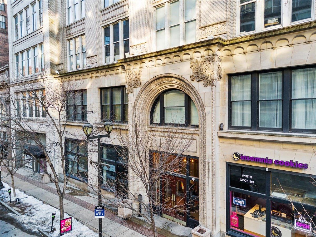 1136 Washington Avenue Unit: 209