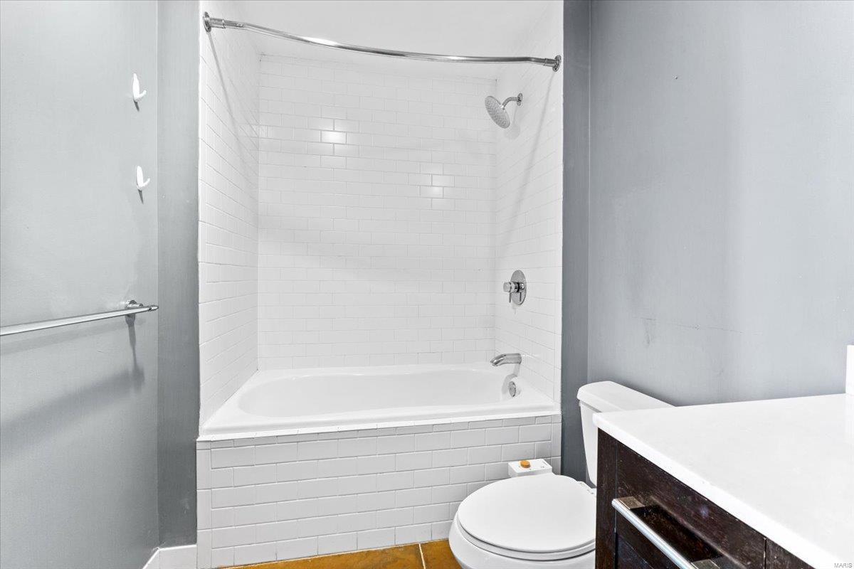 1136 Washington Avenue Unit: 209