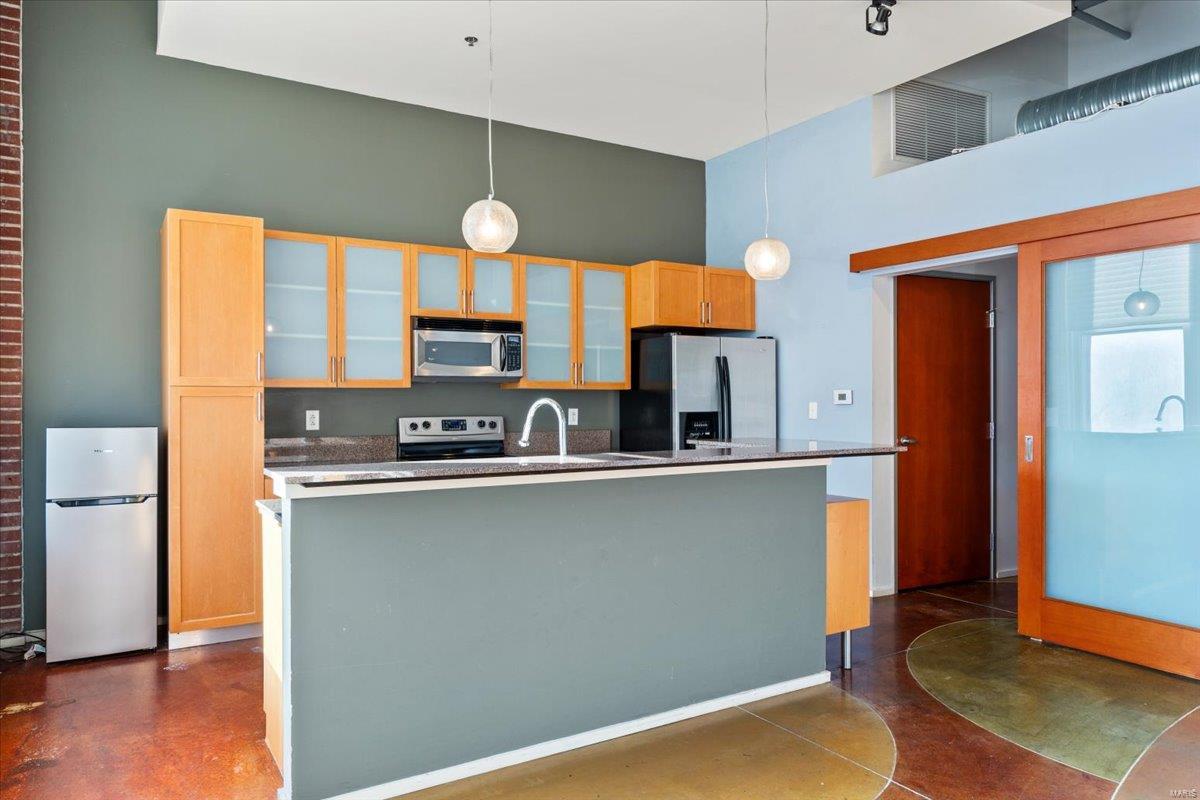 1136 Washington Avenue Unit: 209