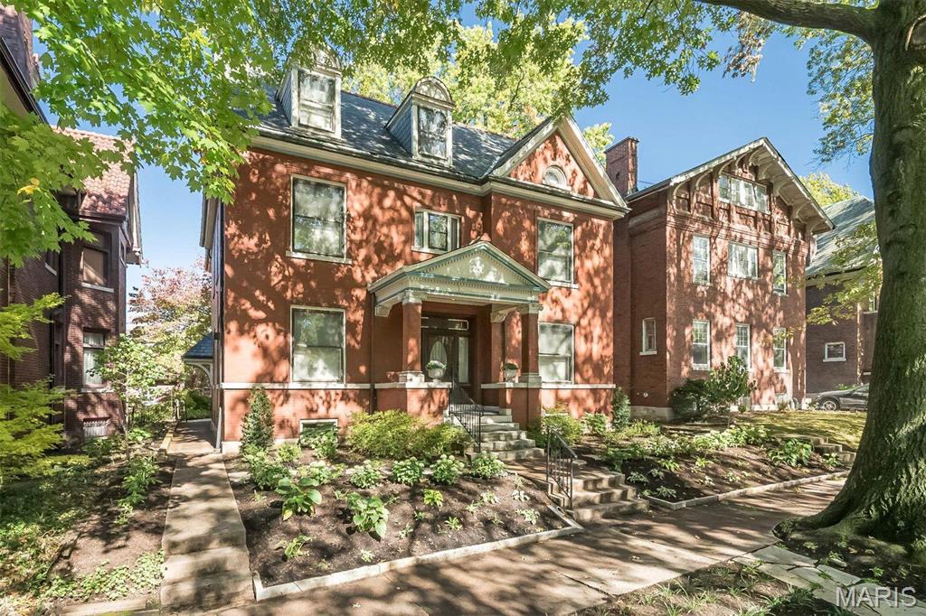 3537 Crittenden Street