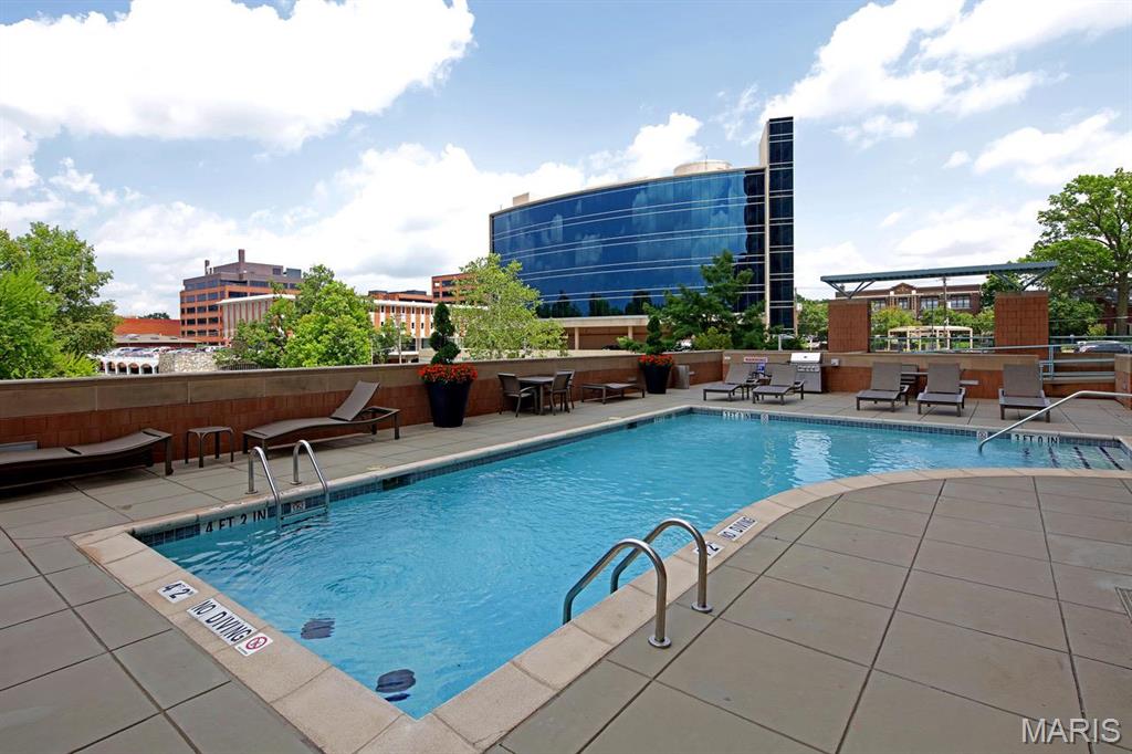 8025 Maryland Avenue Unit: 5G