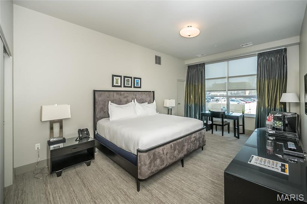 8025 Maryland Avenue Unit: 5G