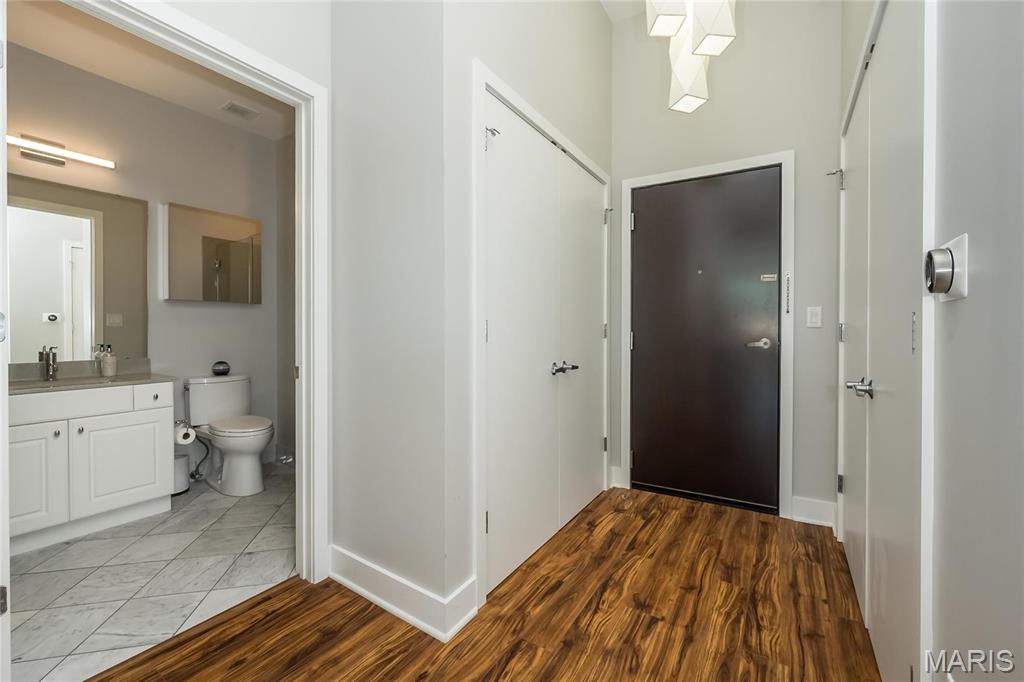 8025 Maryland Avenue Unit: 5G