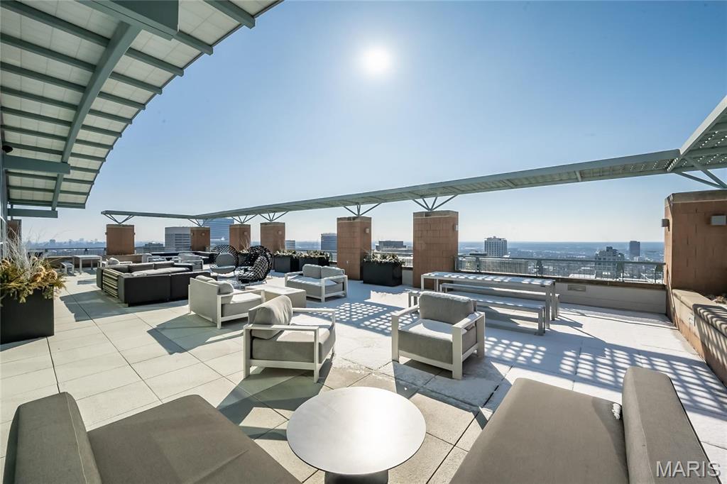 8025 Maryland Avenue Unit: 5G