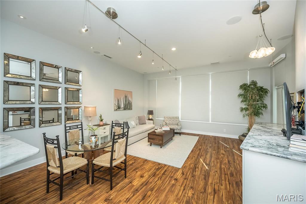 8025 Maryland Avenue Unit: 5G