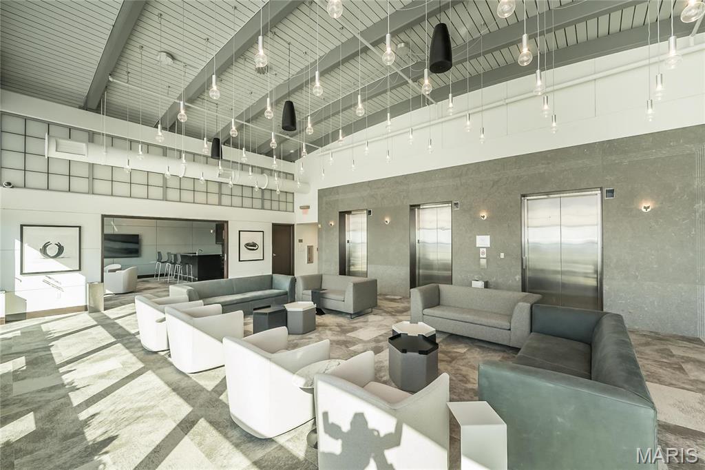 8025 Maryland Avenue Unit: 5G