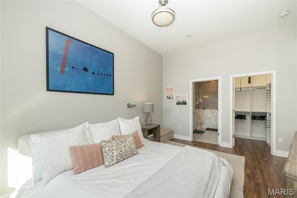 8025 Maryland Avenue Unit: 5G