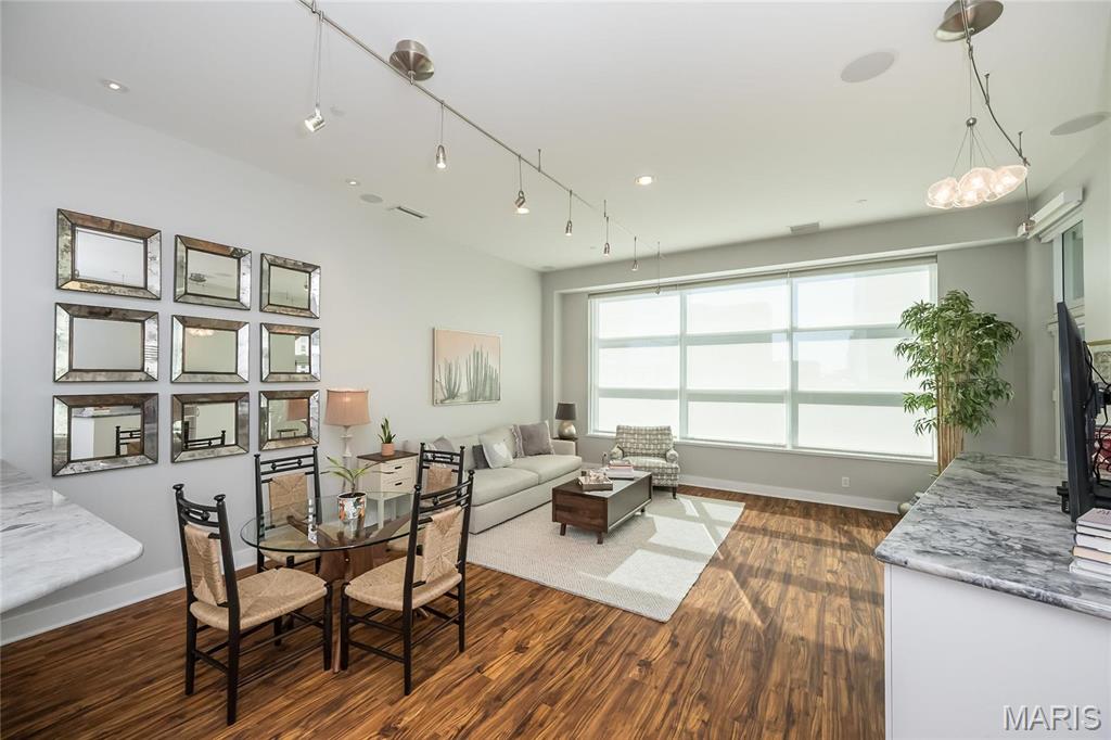 8025 Maryland Avenue Unit: 5G