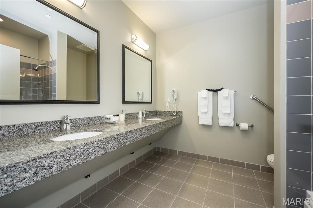 8025 Maryland Avenue Unit: 5G