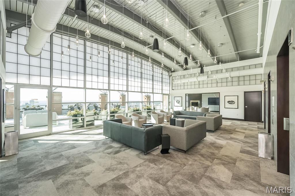 8025 Maryland Avenue Unit: 5G