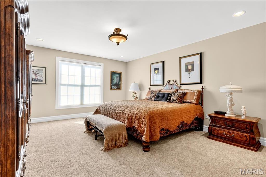 295 Meadowbrook Country Club Est