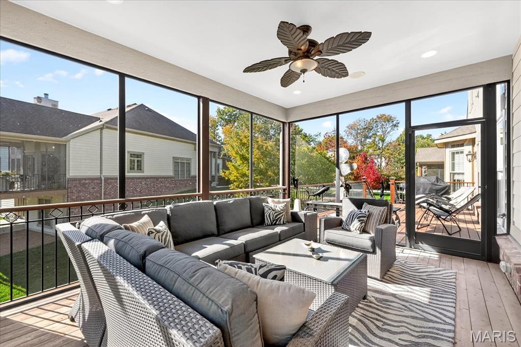 295 Meadowbrook Country Club Est